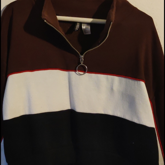 CROP TOP SWEATER - Picture 2 of 2